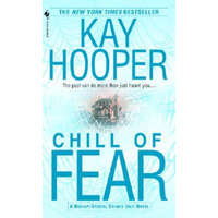  Chill of Fear – Kay Hooper