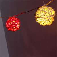 Iris Iris Gömb alakú fonott/rattan/4m/fehér/20db LED-es/3xAA elemes fénydekoráció
