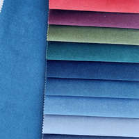 Elia, finom tapintású plüss bútorszövet, 16 fényes hatású élénk színben