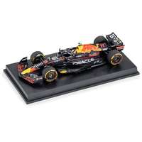 Red Bull Oracle Red Bull Racing RB18 1:43 Perez M