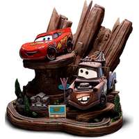 Iron Studios Cars - Lightning McQueen and Tow Mater - Deluxe Art Scale 1/10