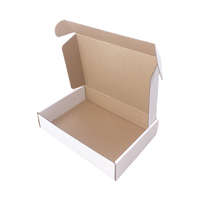 INPAP PLUS s.r.o. Csomagküldő doboz, 3 rétegű, 235 x 185 x 46 mm, fehér