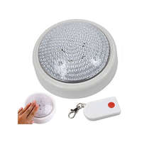 NapiKütyü Érintésérzékeny lámpa 5 LED-del távirányítóval és elemekkel