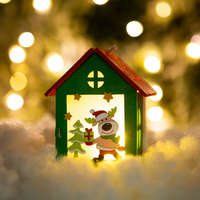 GLOBIZ Karácsonyi LED dekor házikó - melegfehér - fa - 2 féle - 7,5 x 9,5 x 5,5 cm - 12 db / display