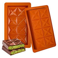 Szilikon Dubai csoki forma-gyémánt mintás 1 adag