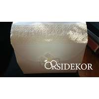 Nászajándékgyűjtő doboz/persely csipkével és szalaggal