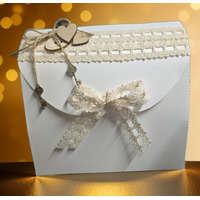 Vintage nászajándékgyűjtő doboz/persely csipkével, kulccsal és fa rátéttel