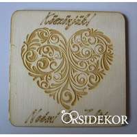 Köszönetajándék fából szíves indás - poháralátét