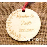 Köszönetajándék fa kulcstartó