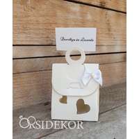 Köszönetajándék-doboz cukrozott mandulával, csoki szívvel