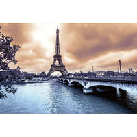  Vlies Fotótapéta - Eiffel Tower in Rainy Paris - 375x250 cm