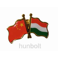 Hunbolt Kitűző, páros zászló Kínai -Magyar jelvény 40x25 mm