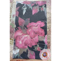  Fekete, ciklámen rózsák szalvéta 33x40 cm