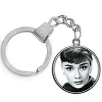 Maria King CARSTON Elegant Audrey Hepburn kulcstartó ezüst vagy arany színben