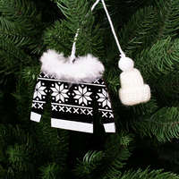 Valex Decor Szőrmés fa pulcsi karácsonyfadísz, 8.8 x 7 x 19.3cm -Fekete/Fehér
