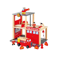 Bino Toys Fa tűzoltóállomás kiegészítőkkel