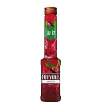 Fütyülős Likőr Meggy 0,5l Sleeve Edition