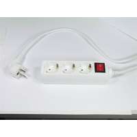 . Elosztósor, 3 csatlakozóaljzat, 1,5 m kábelhosszúság, kapcsolóval