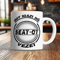 Seat-os bögre - Igazi nő Seatot vezet