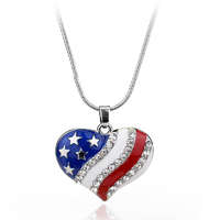 MariaKing Amerikai zászlós szív medál nyaklánccal, ezüst színű