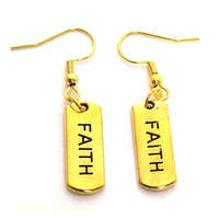 MariaKing Faith/Hit (2) fülbevaló, választható arany vagy ezüst színű akasztóval