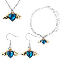 MariaKing Kék kristály szív angyalszárnnyal medál nyaklánc, fülbevaló és karkötő szett, ezüst színű
