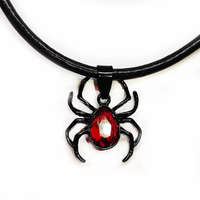 MariaKing Piros kristályos fekete pókos medál műbőr lánccal