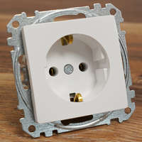 Schneider Electric Zrt. Schneider Electric Sedna Design & Elements - SDD111026 -2P+F csatlakozóaljzat, rugós bekötés, 16A, fehér