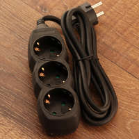 EverFlourish Hungary Kft. Asztali elosztó 3-as, 1,4m, 3x1.5, fekete