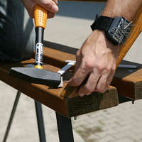 Globiz International Kft. Csuklópánt mágneses tartóval