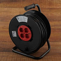 Stilo Stilo 2 pólusú műanyag kábeldob fém tartóval 50 Fm. MT 3x1,5mm2 vezetékkel