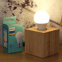 Signify Poland Sp. z o.o. Philips E27 LED 8W 806lm 2700K melegfehér 180° - 60W izzó helyett