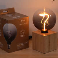 Globo Eastern Europe s.r.o E27 LED dekor fényforrás, 4 W, 140 lm, 1800 K, színátmenetes füstszínű üveg