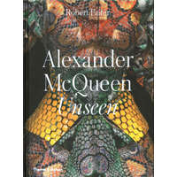  Alexander McQueen: Unseen – Robert Fairer