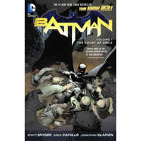  Batman, Volume 1: The Court of Owls – Scott Snyder