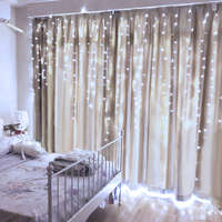 Family Family Fényfüggöny - 100 db LED - középfehér - hálózati - IP44 - 2,2 m - 8 program (58902C)