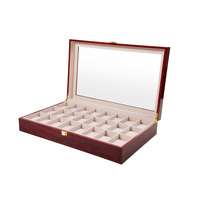 Edelwolle LAKKOZOTT CSERESZNYE SZÍNŰ FA ÓRATARTÓ DOBOZ 24 ÓRÁNAK