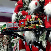 Fenyőfára szerelhető zenélő, világító, karácsonyi vonat, télapóval