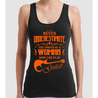 Pólómánia Never underestimate the power of a guitar woman - Női Trikó