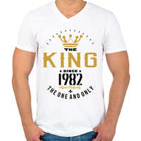 printfashion A király 1982-ben született - Férfi V-nyakú póló - Fehér