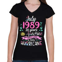 printfashion Születésnap 1989 Július - Napfény egy kis hurrikánnal! - Női V-nyakú póló - Fekete