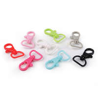 Műanyag karabiner bújtató 17 mm