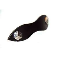 Bőr hajcsat fém dobókocka dísszel