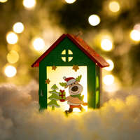 Family Karácsonyi LED dekor házikó - melegfehér - fa - 2 féle - 7,5 x 9,5 x 5,5 cm