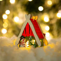 Family Karácsonyi LED dekor házikó - melegfehér - fa - 2 féle - 6,9 x 8,9 x 6 cm
