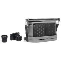 Manfrotto Manfrotto Uncover Messenger 7L oldaltáska (szürke/fekete)