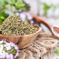 GreenMark Bio Borsikafű morzsolt 300 g GreenMark XXL