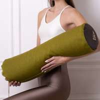 Prána Párna Jóga henger Premium Tönkölyhéj párna 70x20 cm + Bombay Collection huzat (Olive Green)