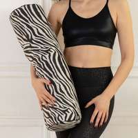 Prána Párna Jóga henger Premium Tönkölyhéj párna 70x20 cm + Safari Collection huzat (Zebra)