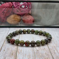 csucsajandek Sárkányvér jáspis karkötő